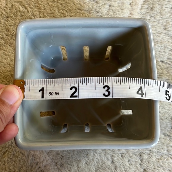 Sur La Table Berry Bowl - Picture 7 of 9